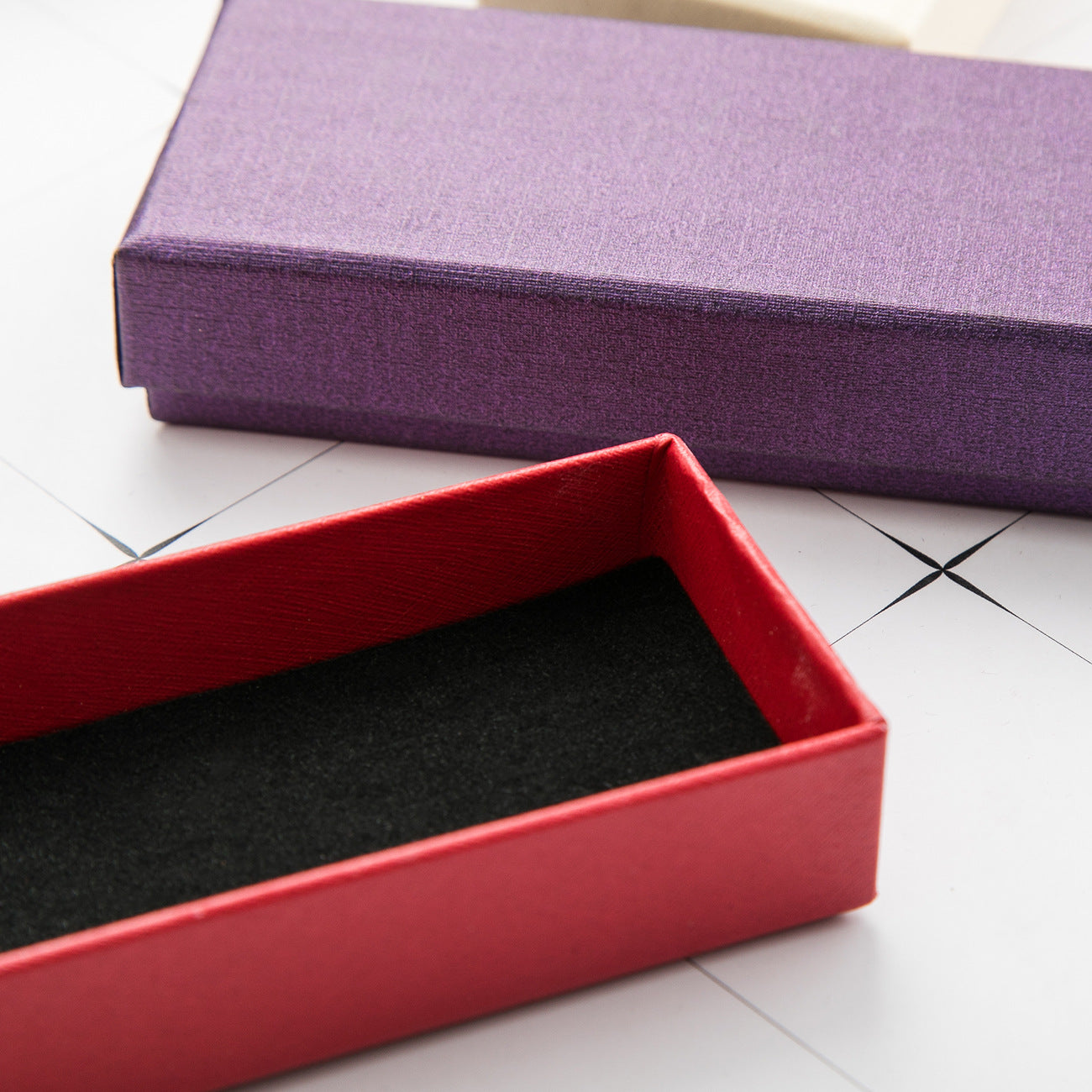 Caja de regalo de lápiz negro al por mayor de papel al por mayor